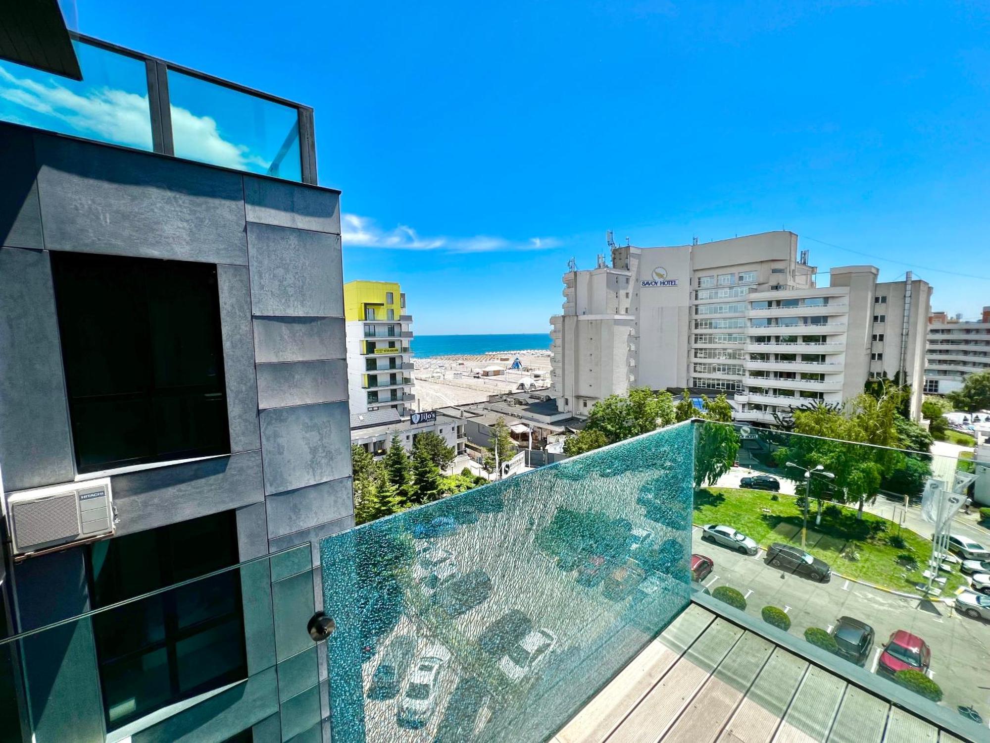 Blue Bike Seaview Apartment Mamaia Exterior photo