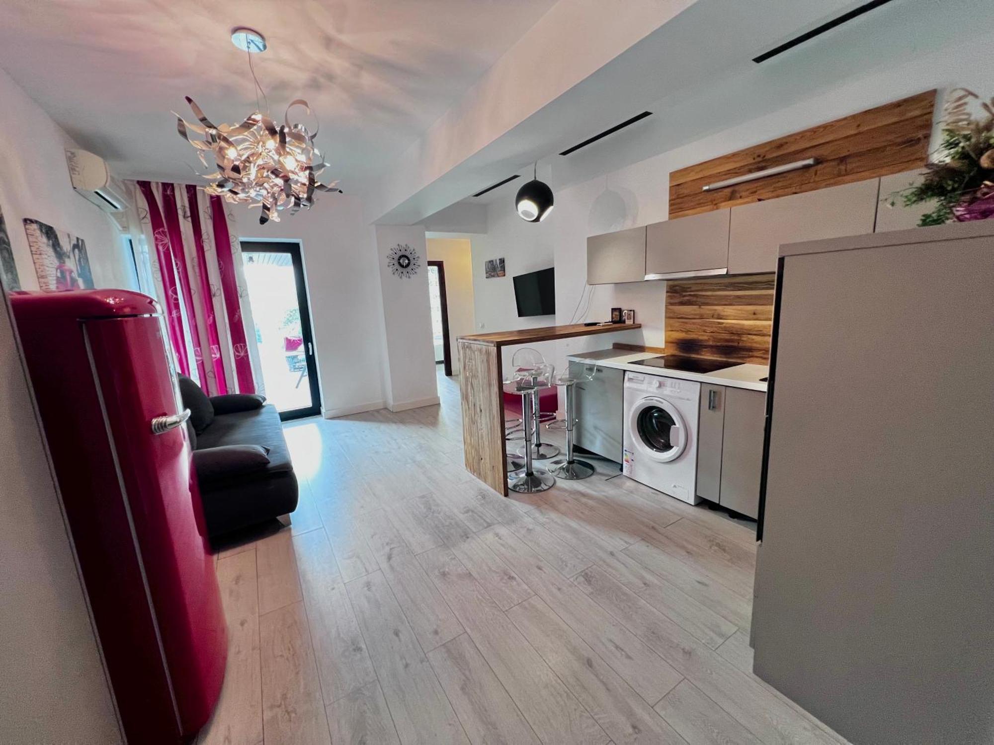 Blue Bike Seaview Apartment Mamaia Exterior photo