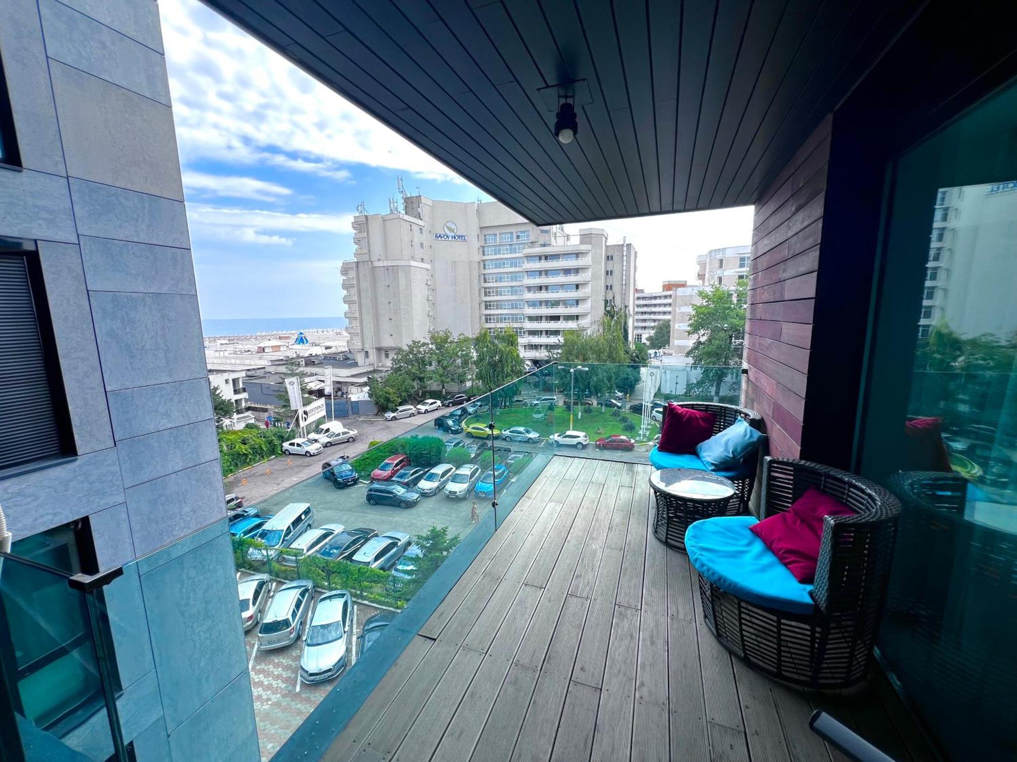 Blue Bike Seaview Apartment Mamaia Exterior photo