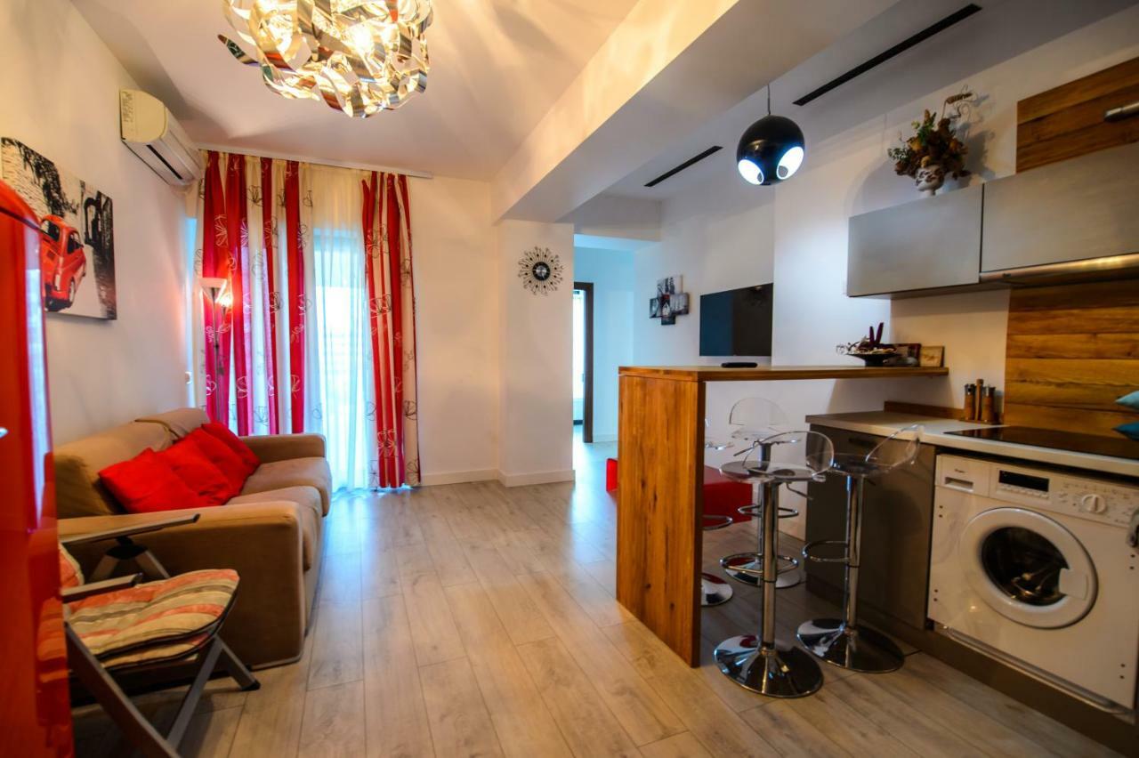 Blue Bike Seaview Apartment Mamaia Exterior photo