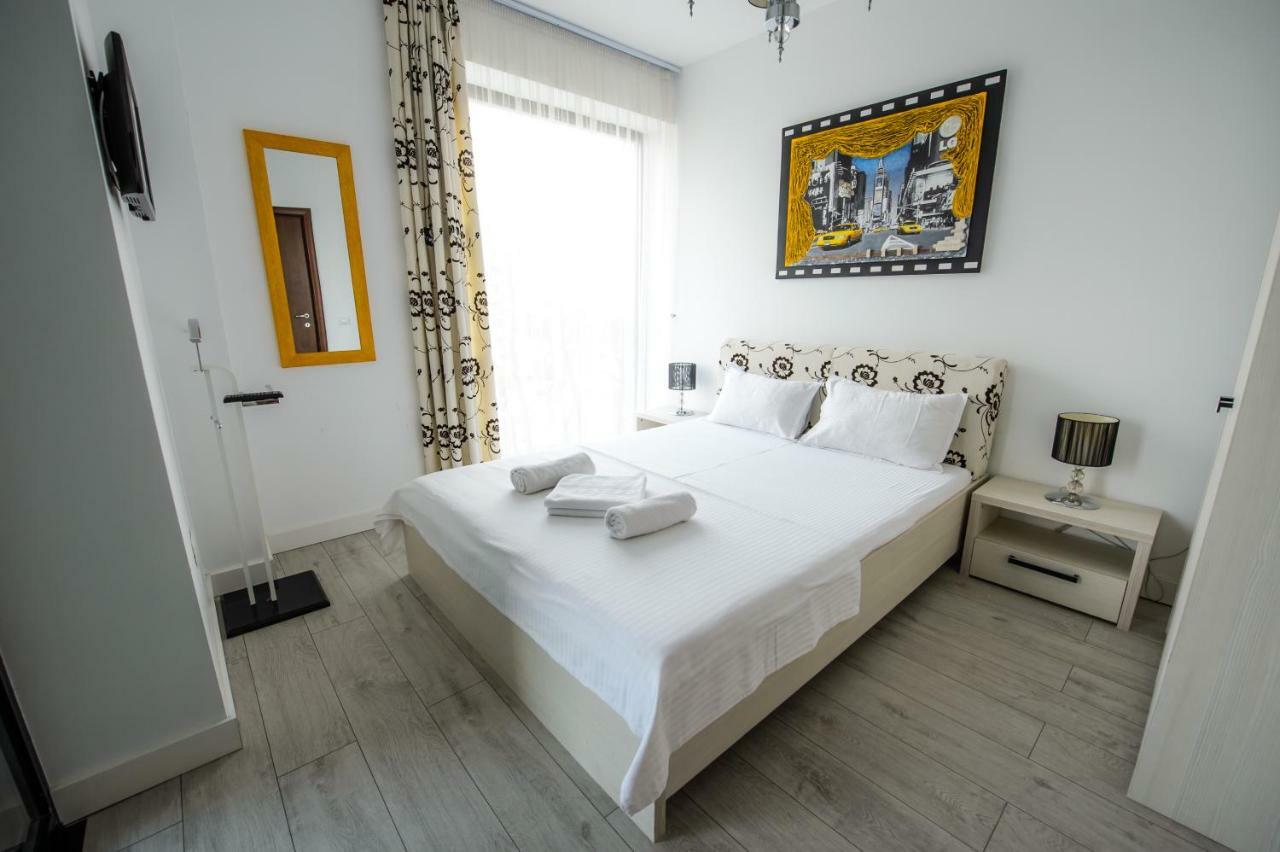 Blue Bike Seaview Apartment Mamaia Exterior photo