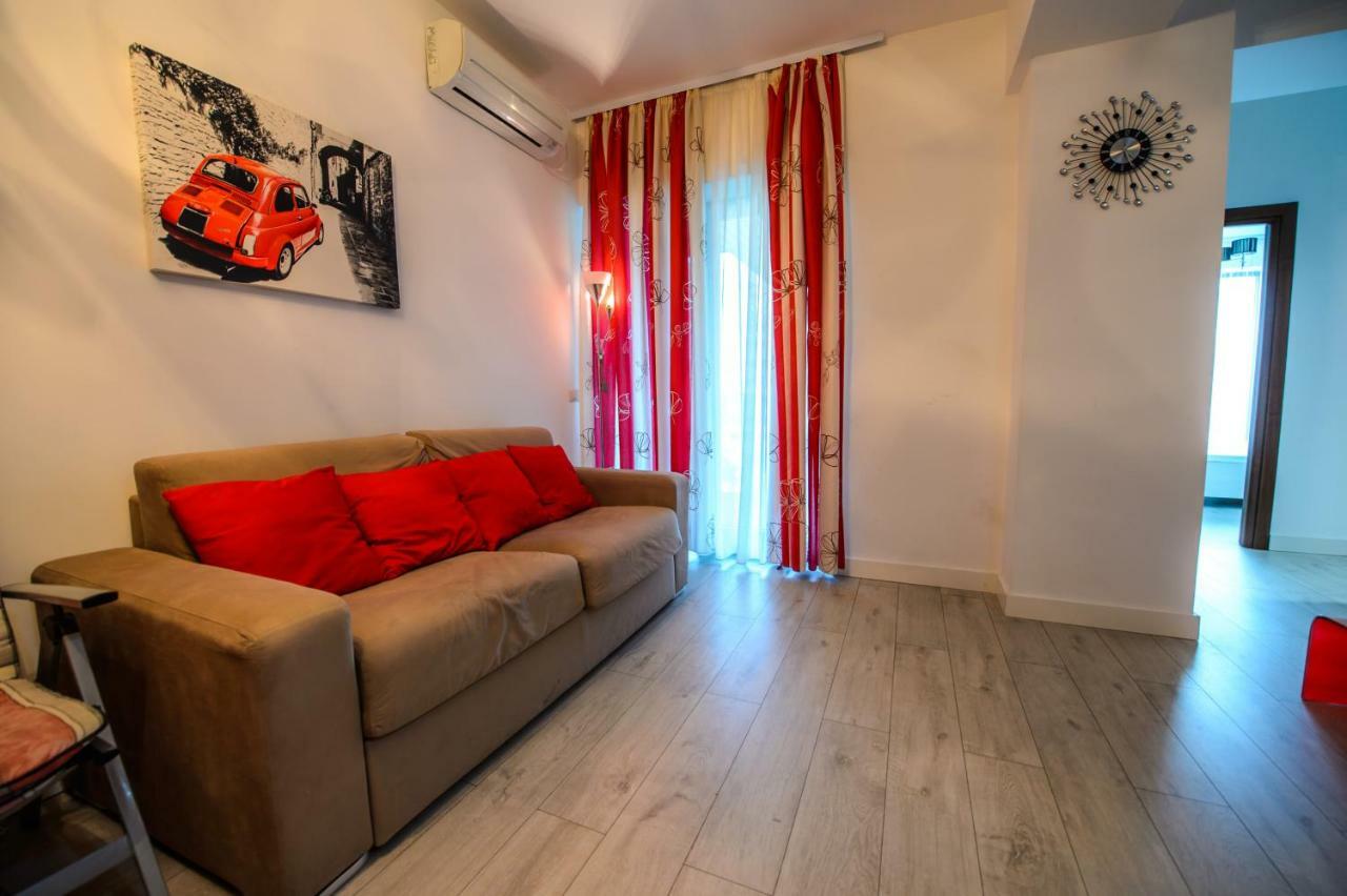 Blue Bike Seaview Apartment Mamaia Exterior photo
