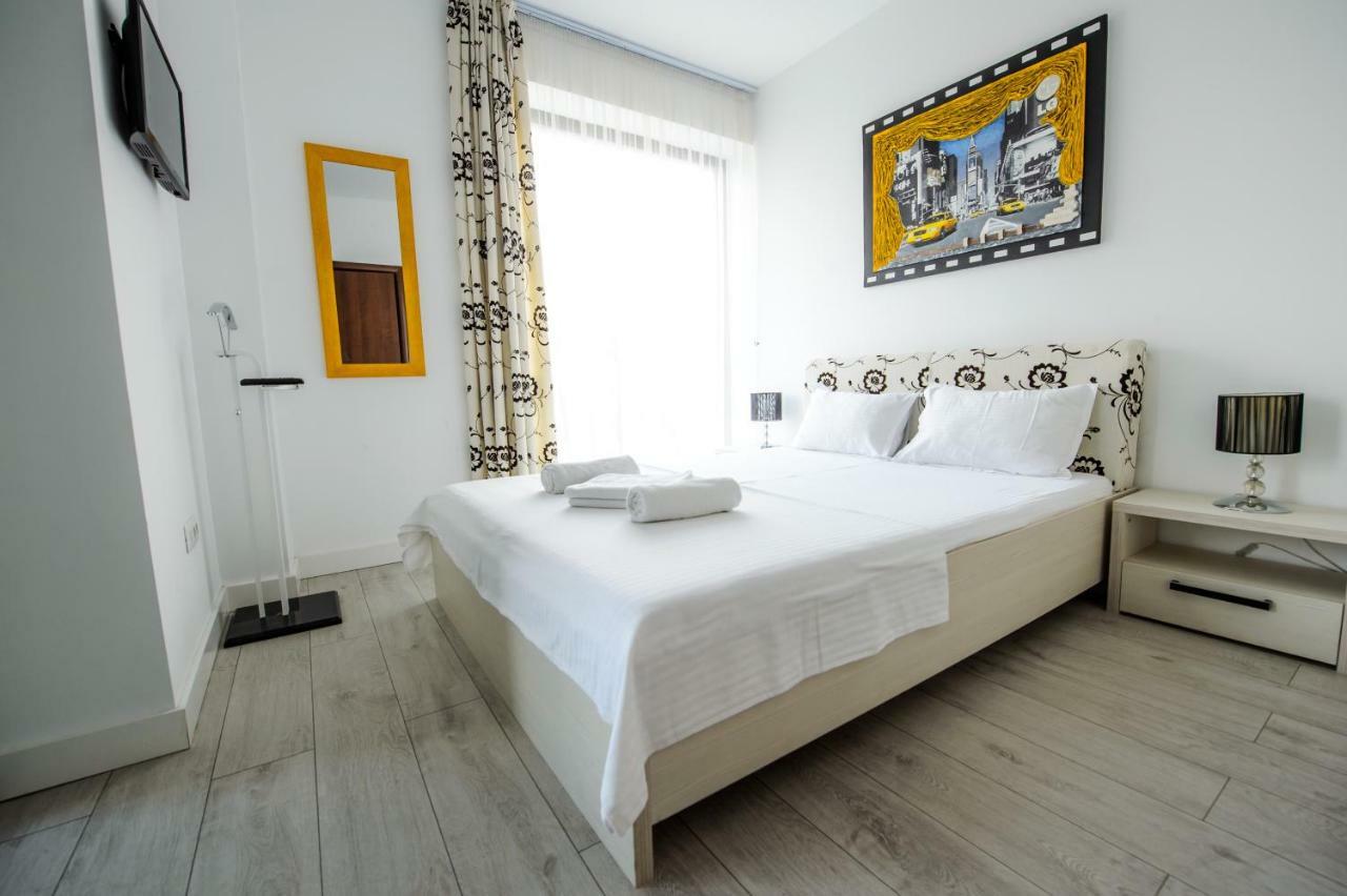 Blue Bike Seaview Apartment Mamaia Exterior photo