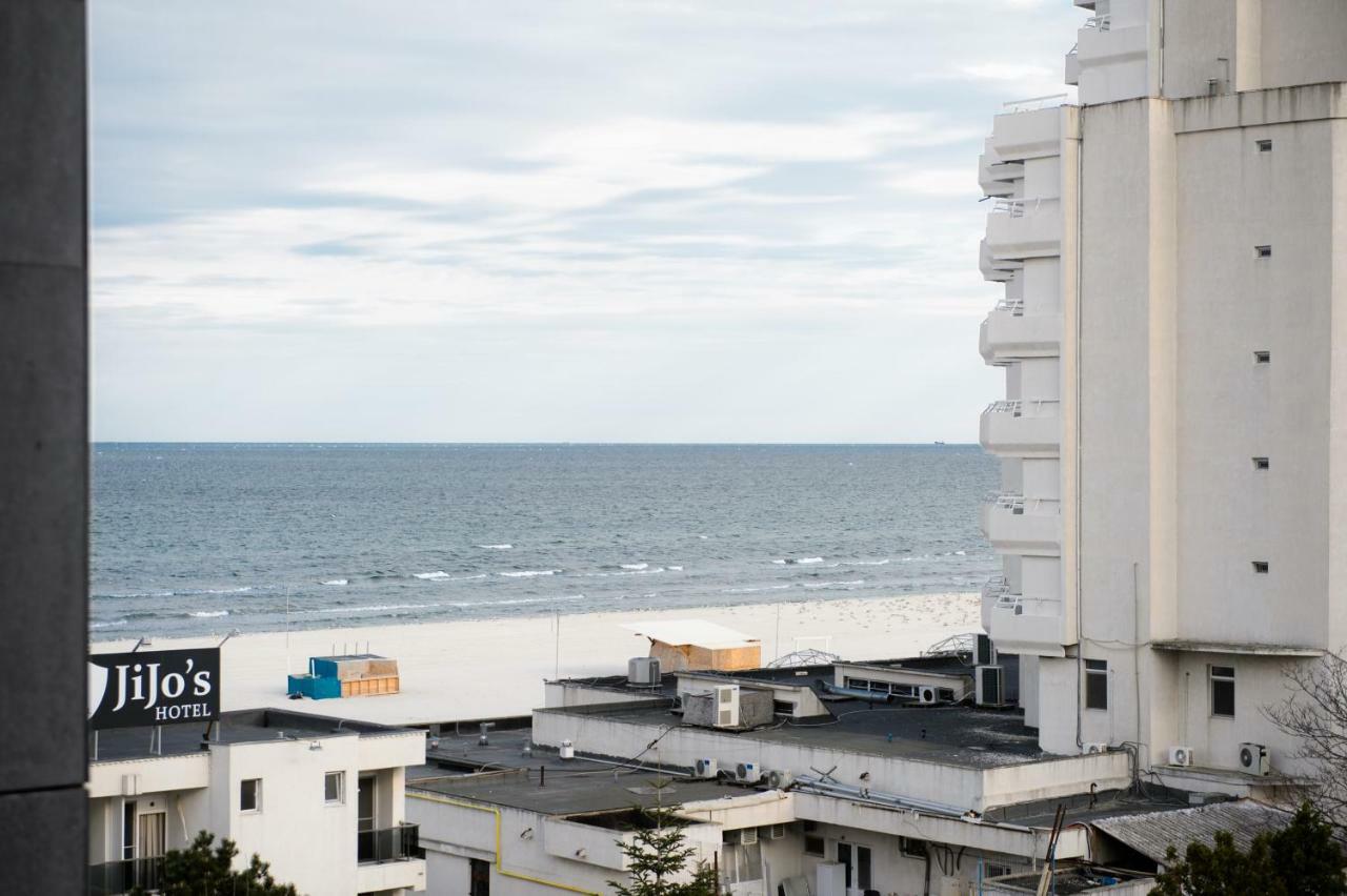 Blue Bike Seaview Apartment Mamaia Exterior photo
